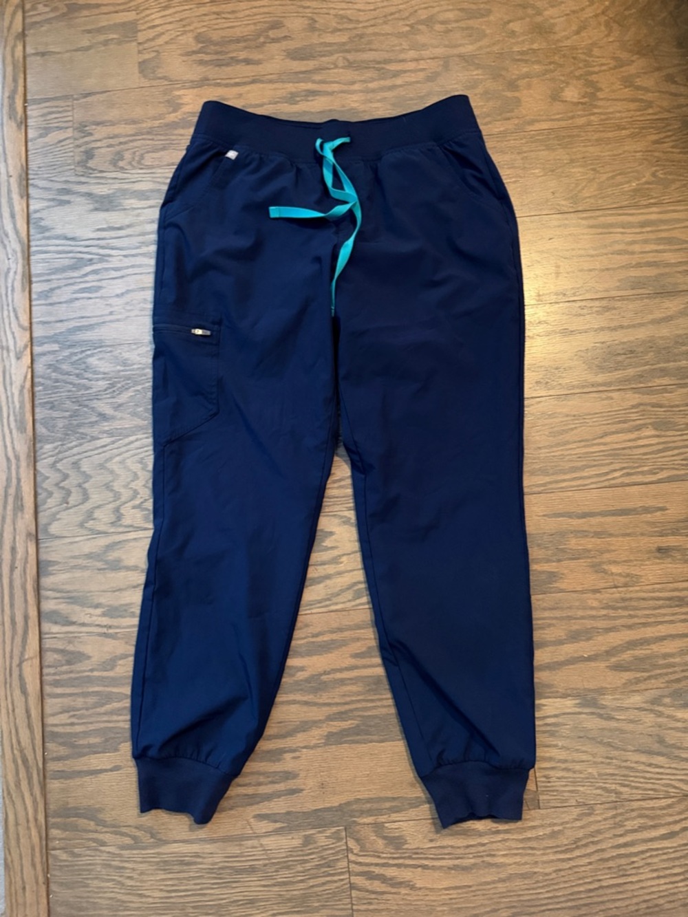 Figs Freex lined Zamora joggers in Navy